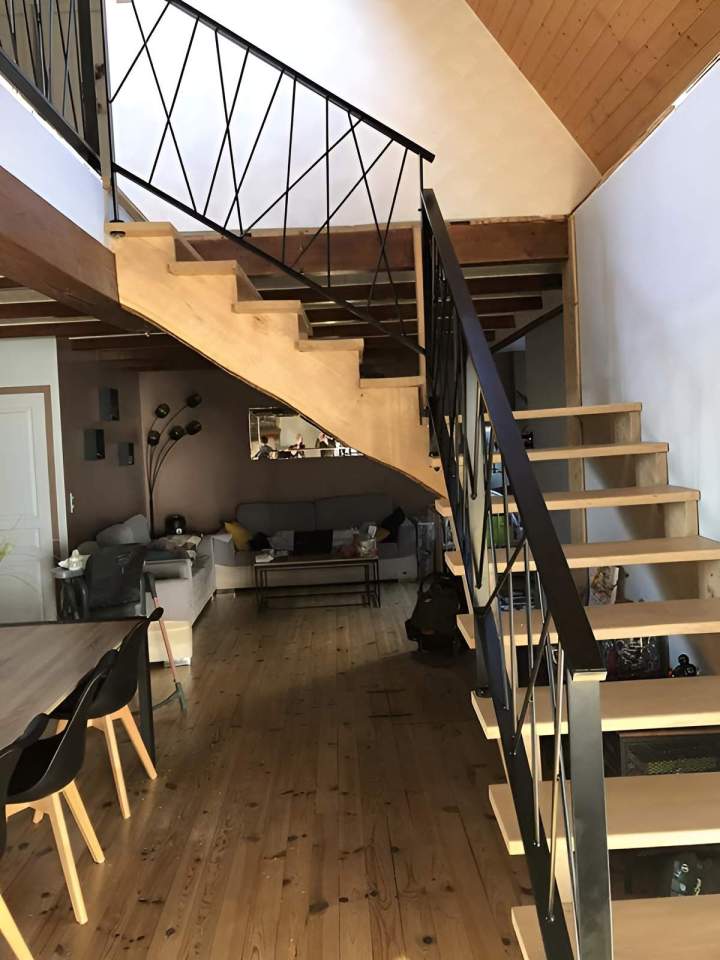 Escalier en bois La Bourboule